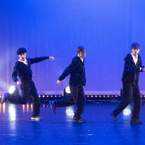 11_Dro_03742_